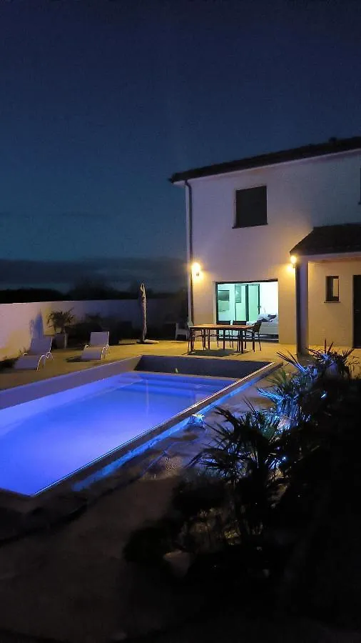 Merville  Magnifique Villa Avec Piscine Et Spa